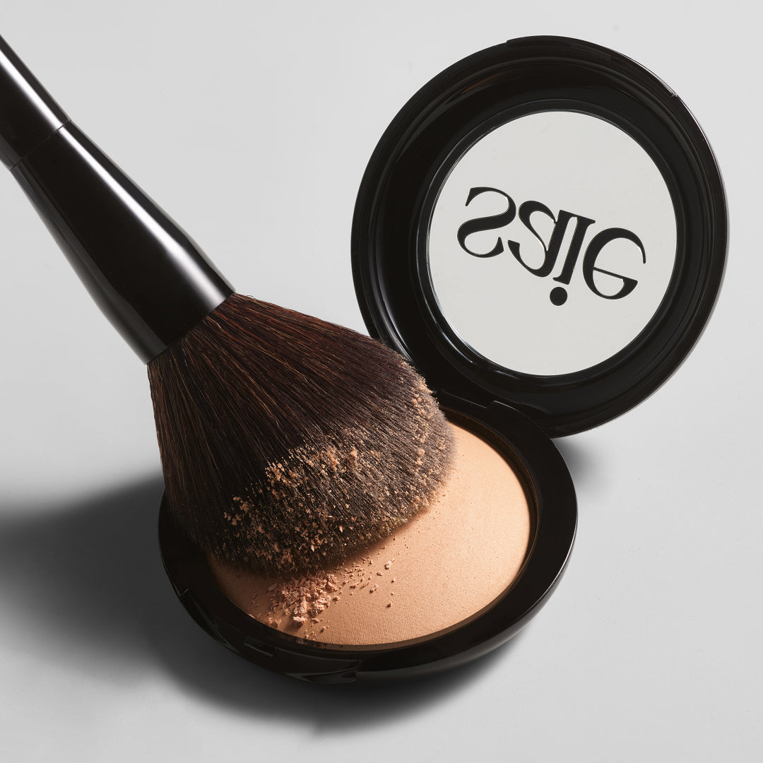 The All-Over Powder Brush - Image 7